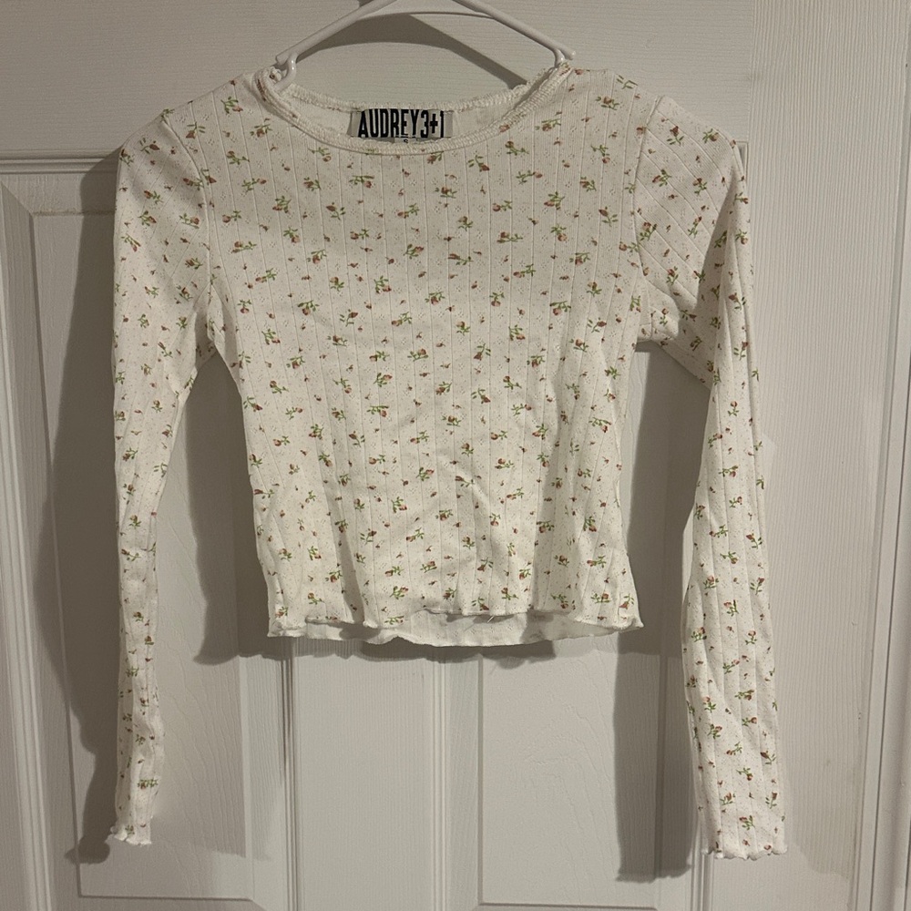 Audrey 3+1 Cream Floral Long Sleeve Top